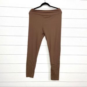 LuLaRoe Tall and Curvy Leggings Solid